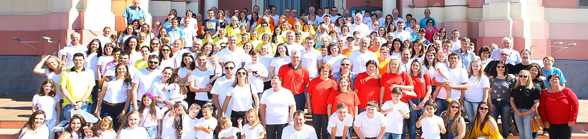 Cerca de 250 pessoas participaram do 2º Encontro da Família Stona